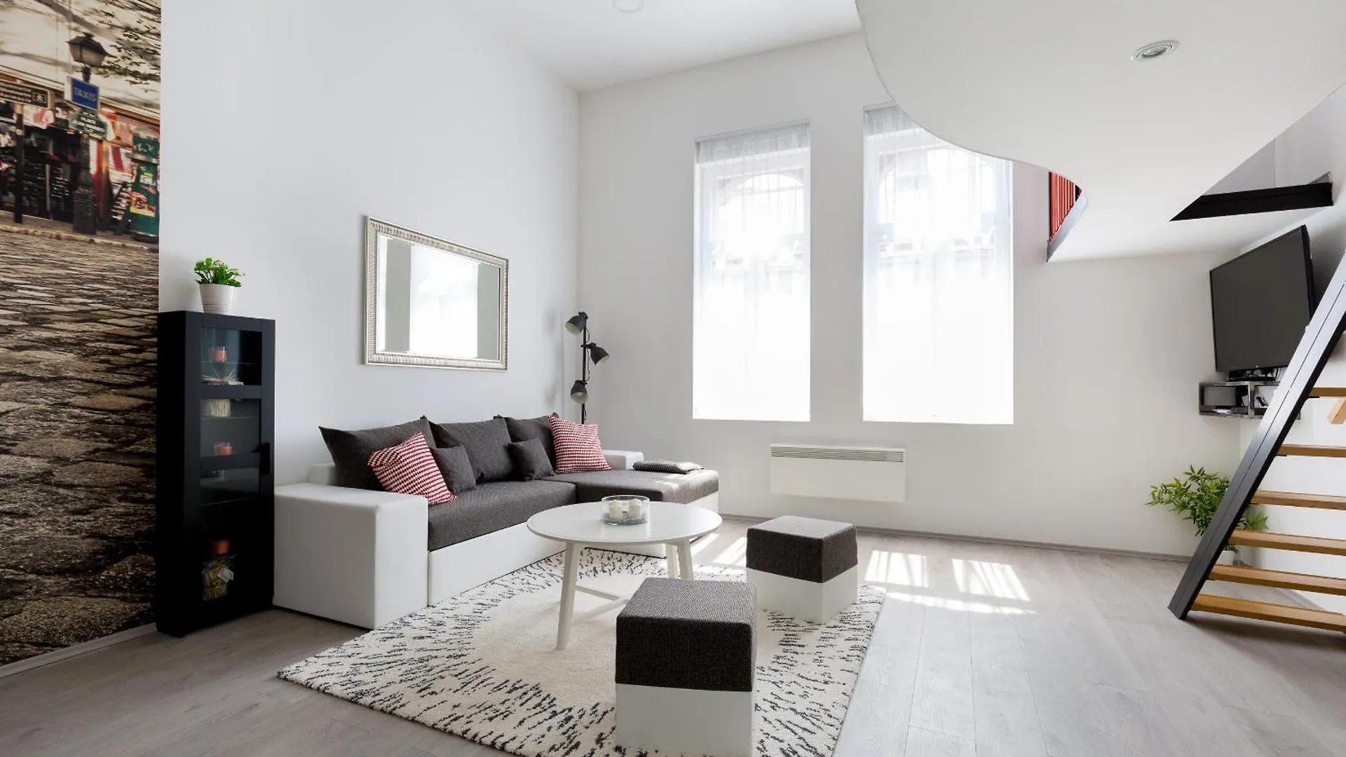 Cobblestone Quarters With A Wave Of Colour Appartement Boedapest Hongarije